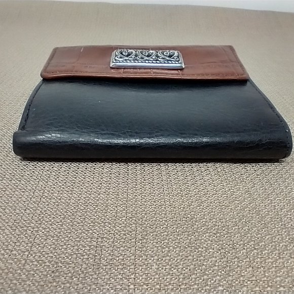 BRIGHTON VINTAGE BI-FOLD WALLET BLACK/BROWN TRIM - Picture 2 of 12